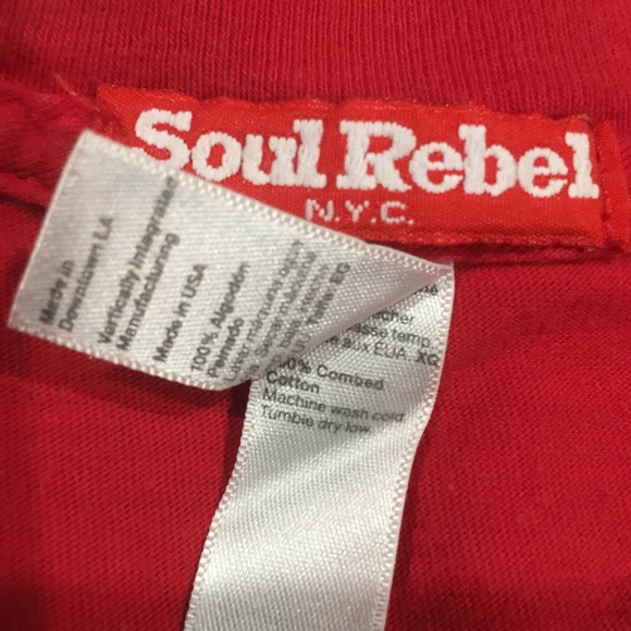 Mens red graphic Tee - Picture 4 of 4